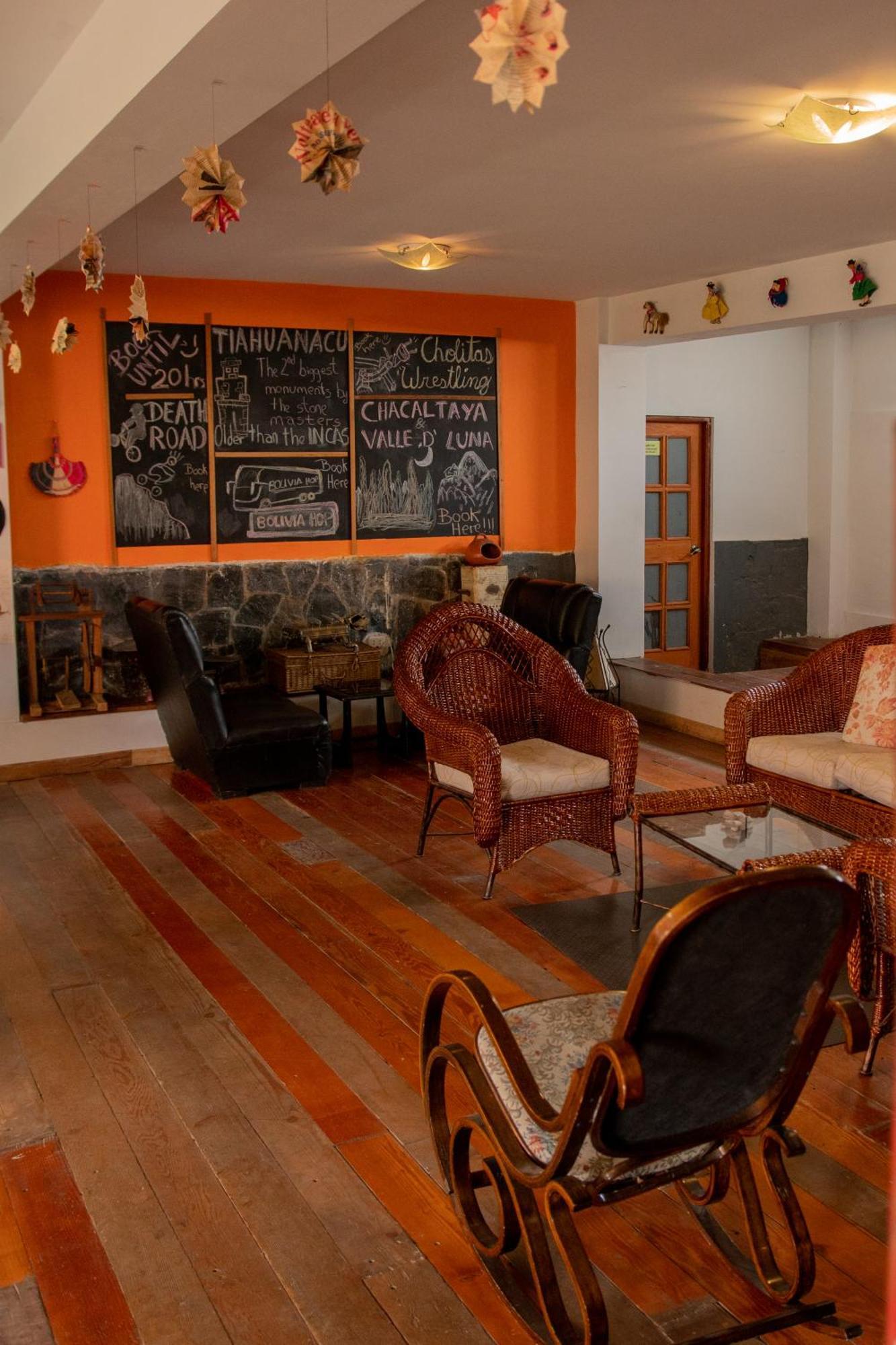 Anata Hostal La Paz Ngoại thất bức ảnh